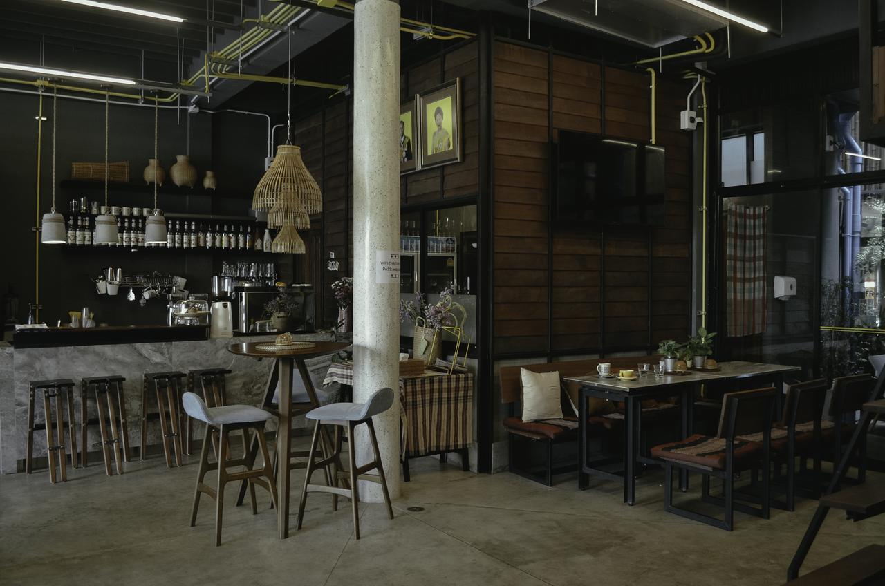 Whereder Poshtel ウドーンターニー エクステリア 写真